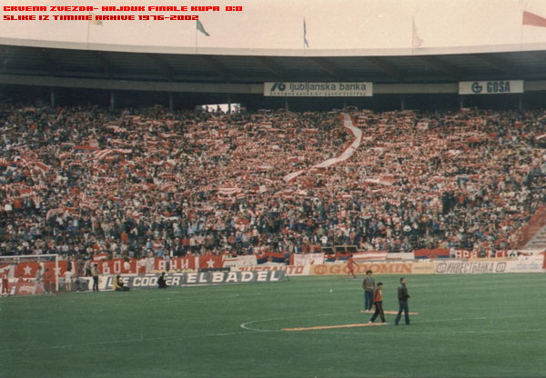 gal/1983-1984/zve_hajduk_kup.jpg