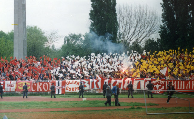 gal/2000-2001/radnickinis_zvezda/radn0001b.jpg