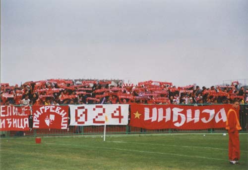 gal/2001-2002/mladost_zvezda1.jpg