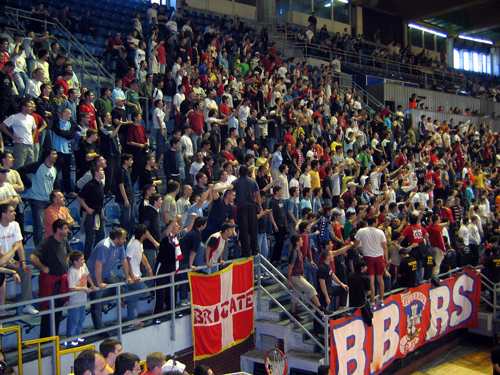 gal/2004-2005/derbi_basket_22maj/2.jpg