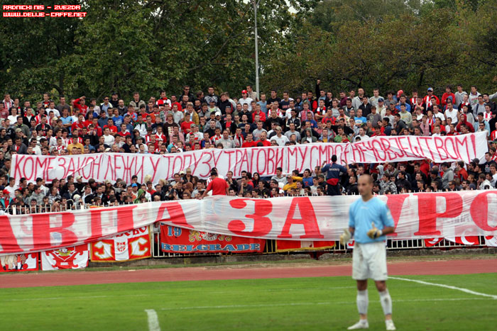 gal/2008-2009/radnicki_nis_cz/delije2.jpg