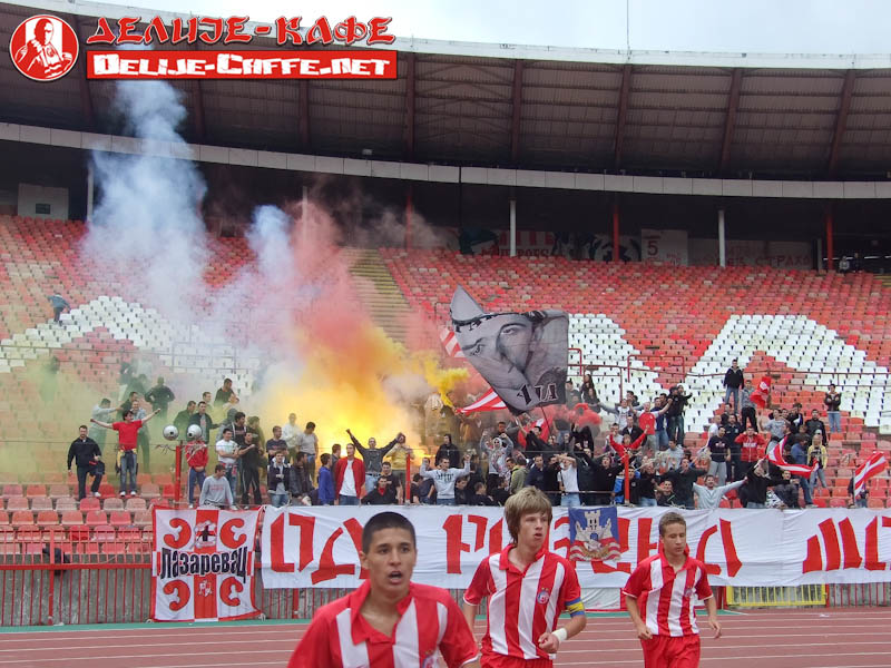 [Image: delije04.jpg]