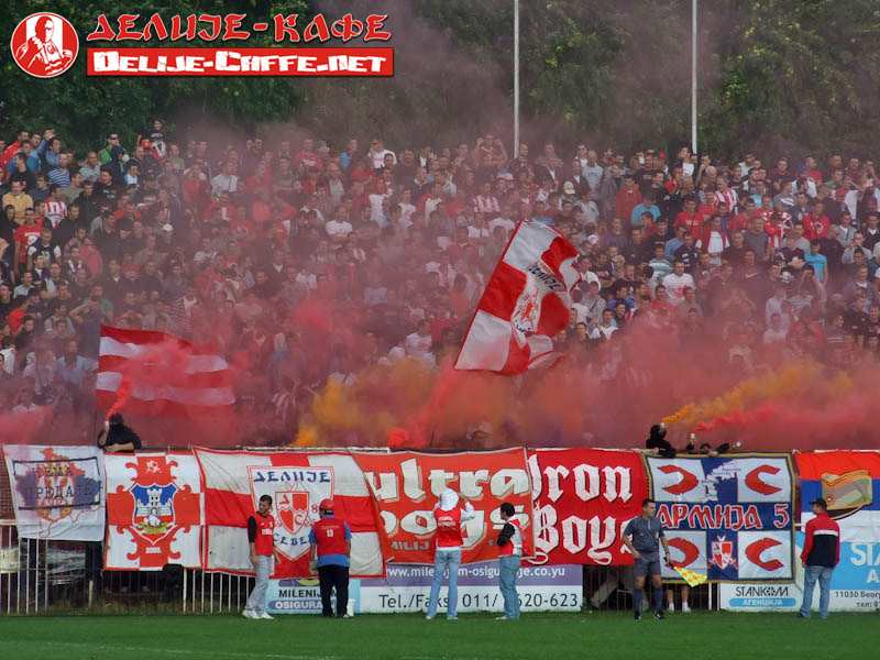 gal/2010-2011/cukaricki_CZ/delije04.jpg