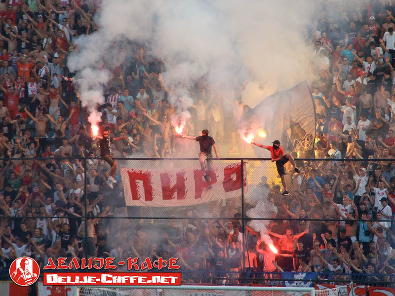 gal/2010-2011/smederevo_CZ/delije05.jpg