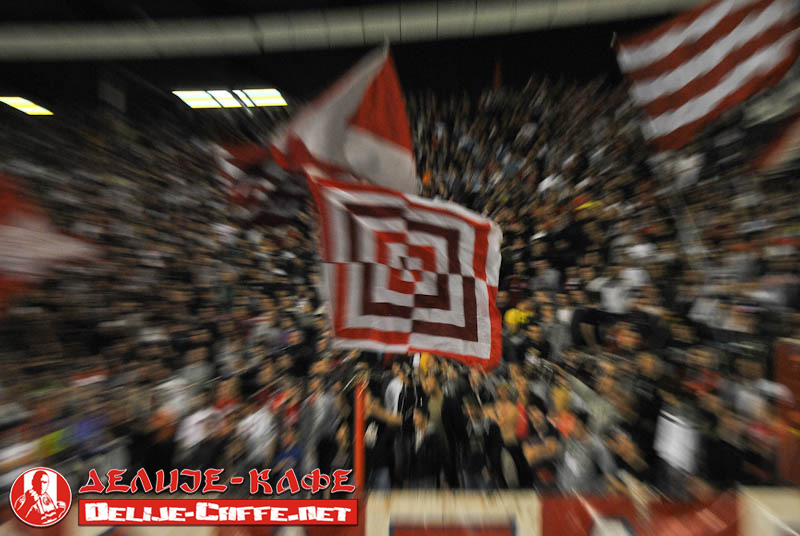 gal/2011-2012/CZ_hajduk/delije08.jpg