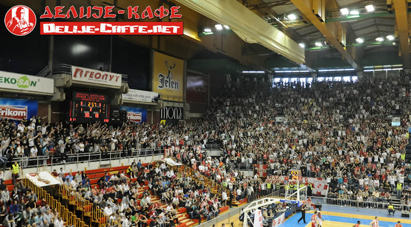 gal/2011-2012/CZ_radnicki_basket/delije01.jpg