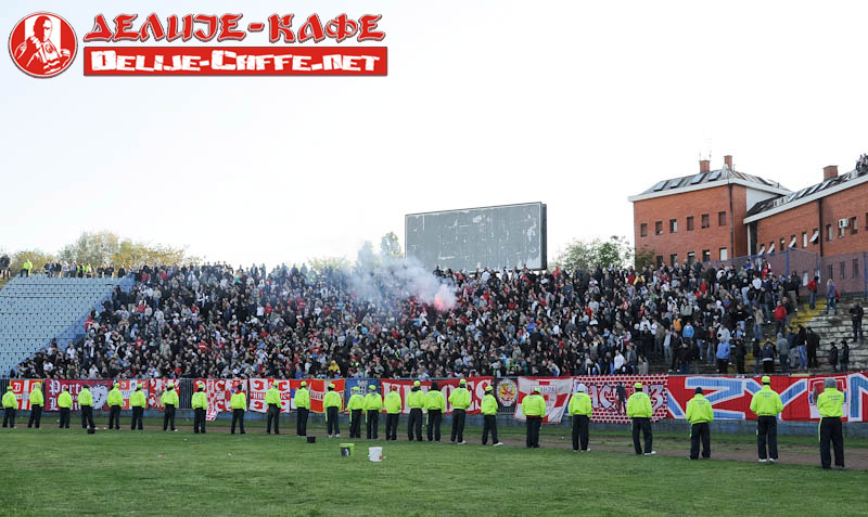 gal/2011-2012/ofk_beograd_CZ/delije06.jpg